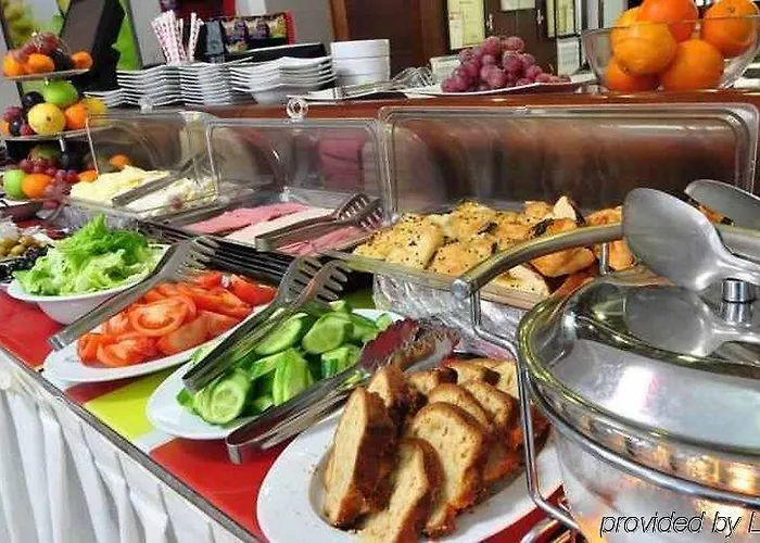 Santa Ottoman Hotell