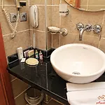 Hotel Santa Ottoman