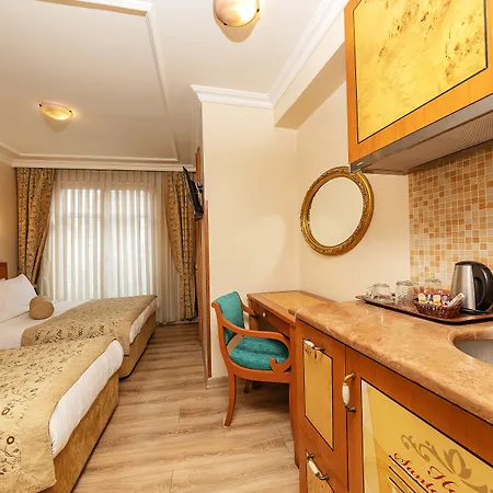 Santa Ottoman 3*