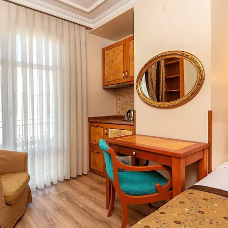 Santa Ottoman Hotel