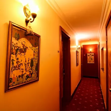Santa Ottoman Szálloda 3*