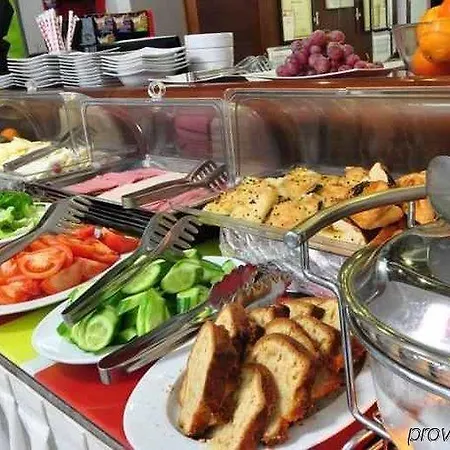 Santa Ottoman Hotell