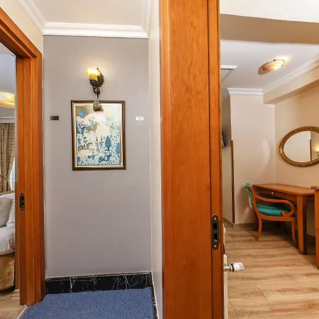 Santa Ottoman Hotell